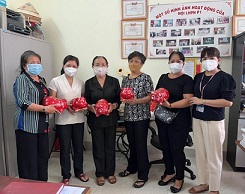 Hội LHPN Phường 1 phát động thực hiện Mô hình: “Nuôi heo đất tiết kiệm” và “Phân loại rác thải tại hộ gia đình” năm 2022