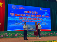 Cán bộ, chiến sỹ Cảnh sát biển 3 giao lưu với Hoa hậu hòa bình thế giới năm 2021