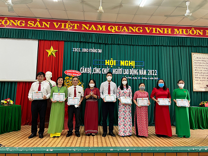 Phường Thắng Tam tổ chức hội nghị cán bộ, công chức, người lao động
