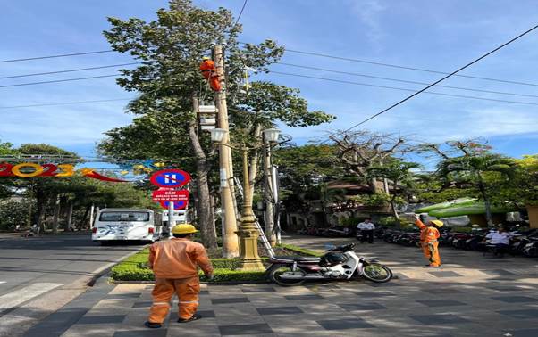 Chung tay bảo vệ 'mạch sống' đô thị: Vũng Tàu đẩy mạnh kiểm tra, hướng dẫn an toàn điện