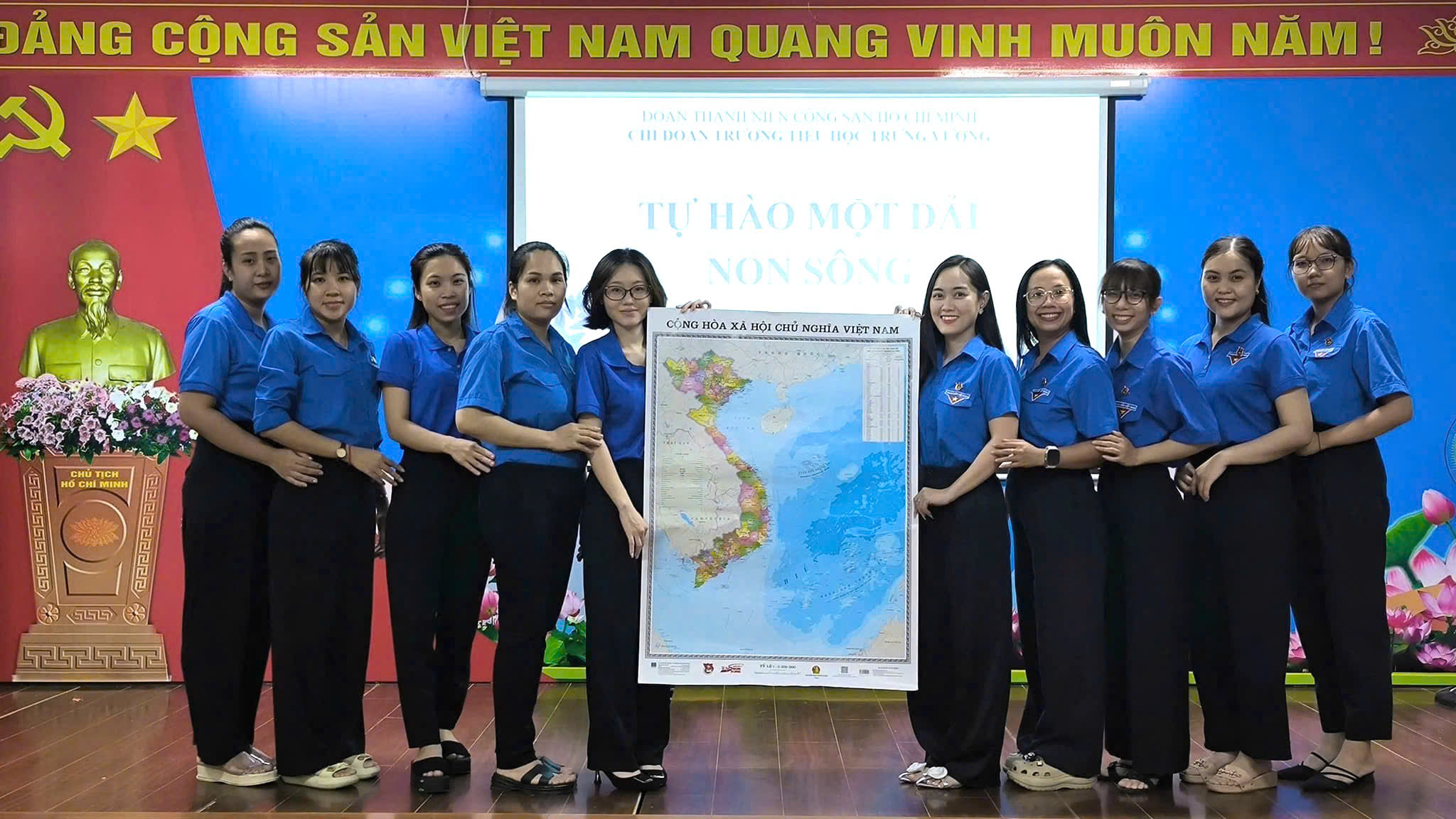 Tuổi trẻ thành phố Vũng Tàu hưởng ứng cuộc vận động “Tự hào một dải non sông”