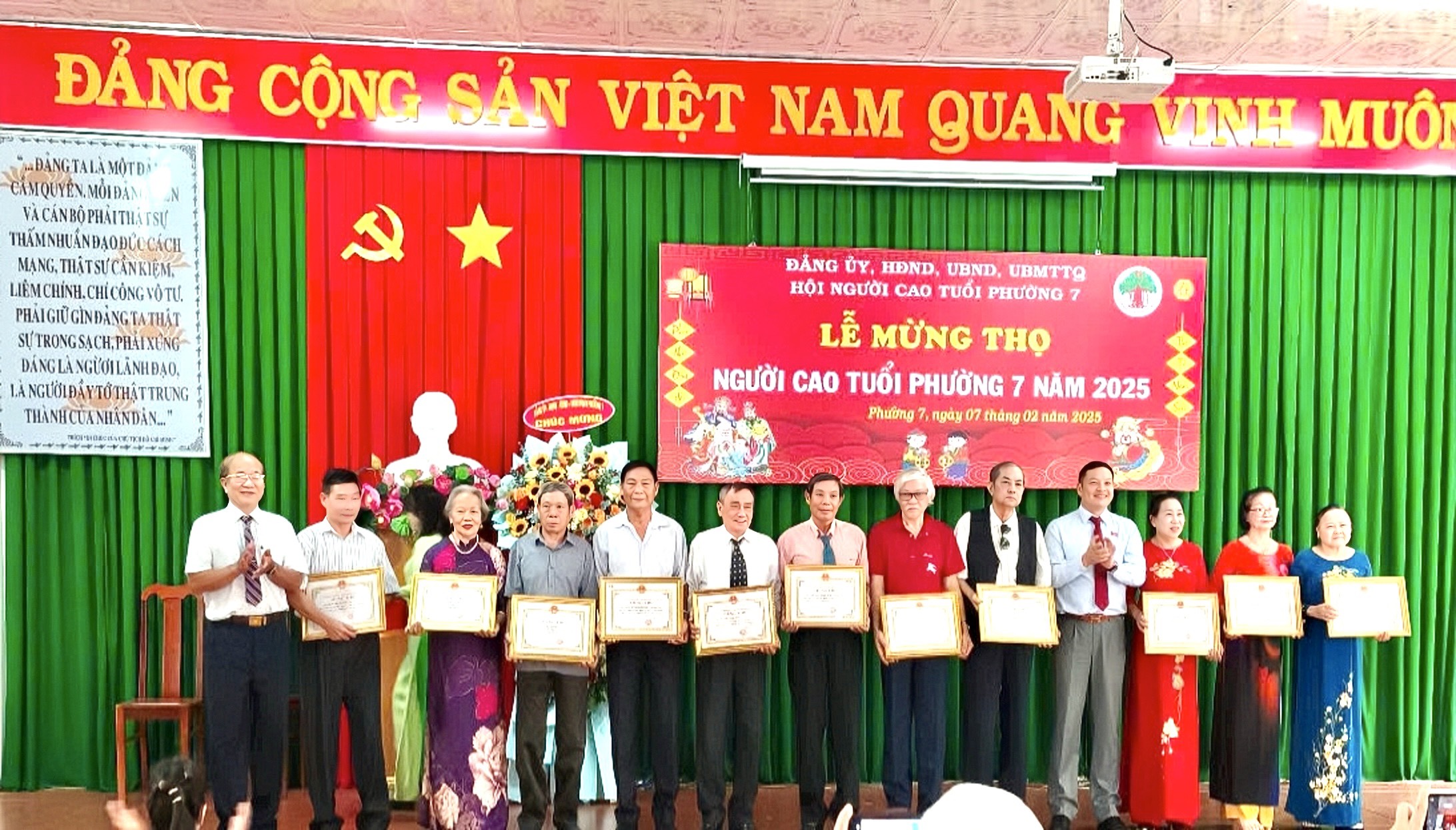Nét đẹp văn hóa mừng thọ đầu xuân
