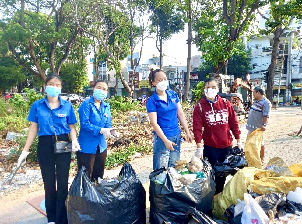 Sôi nổi các hoạt động “Ngày Chủ nhật xanh” chào mừng ngày thành lập Đoàn TNCS Hồ Chí Minh 26/3